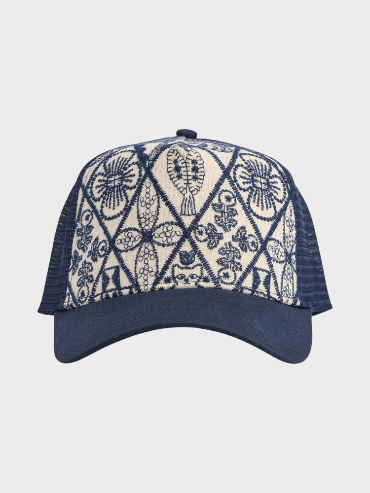 STATE OF WOW Derek A-Shape Trucker Cap - Unisex - Navy