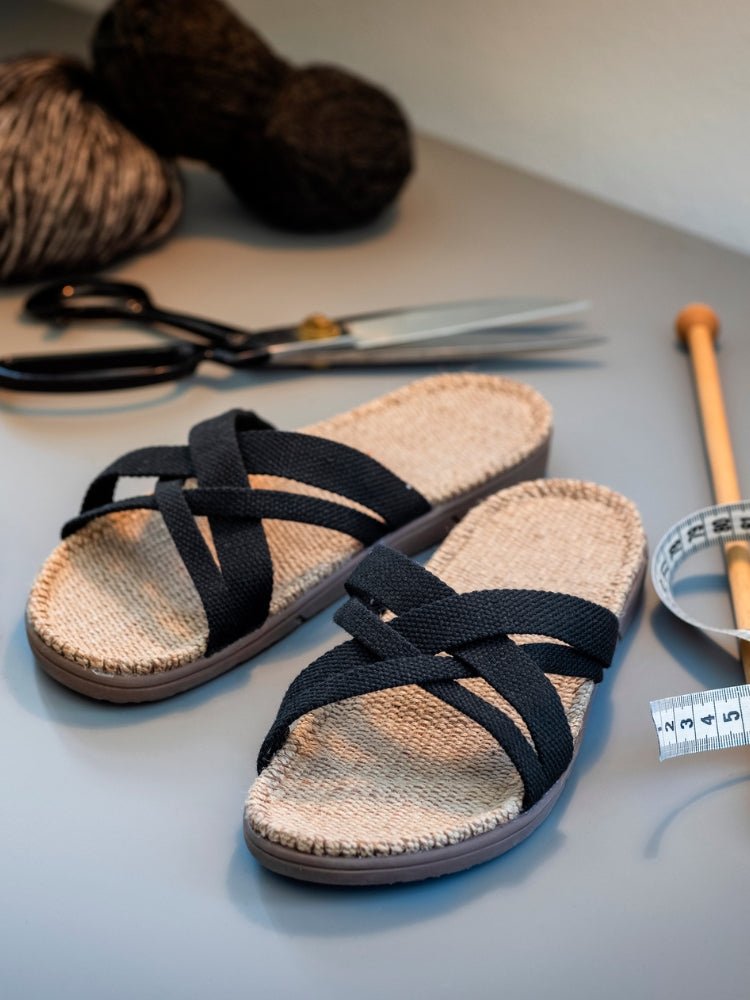 SHANGIES BY STILOV Women #1 Sandal - Black