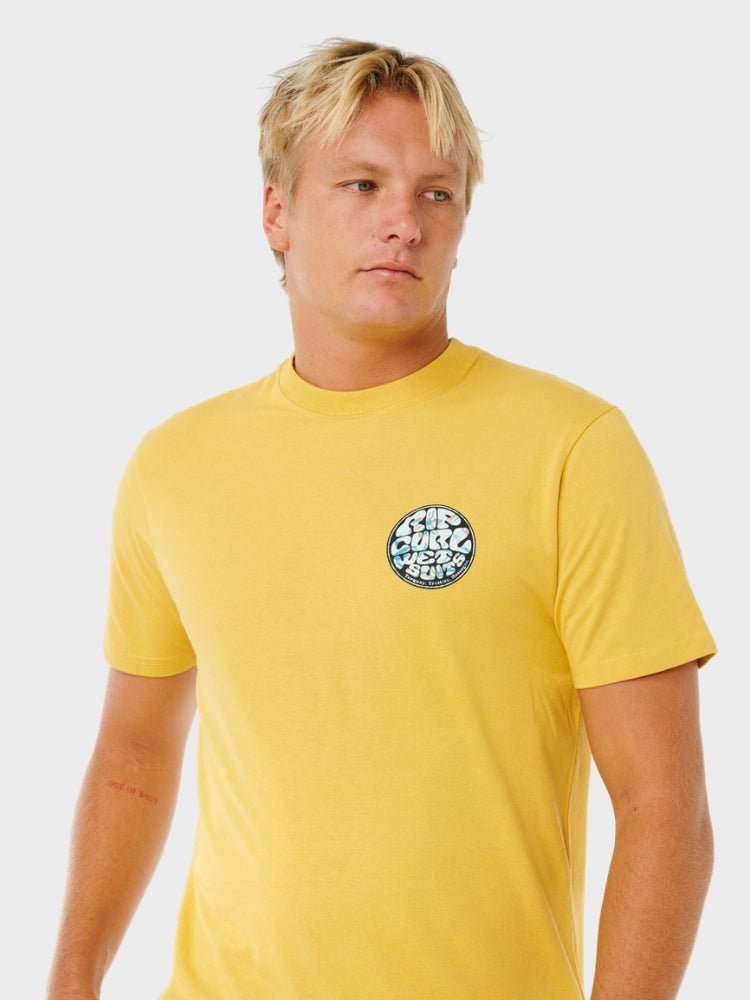 Wettie Passage Icon T shirt - Herre - Ochre - Gumpel & Co