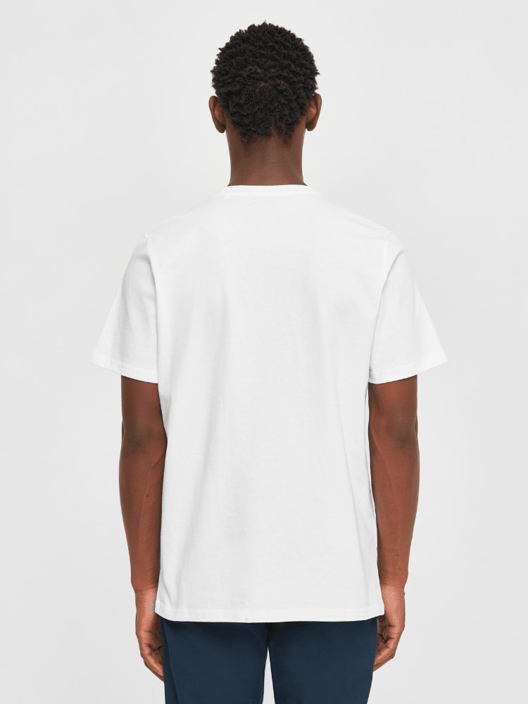 Badge T shirt - Herre - Bright White - Gumpel & Co