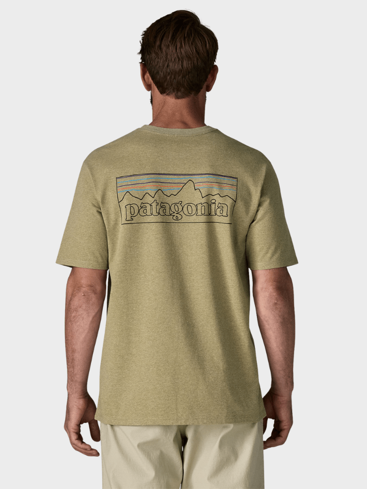 P6 Logo Responsibili Tshirt - Herre - P6 Outline: Gumtree Green - Gumpel & Co