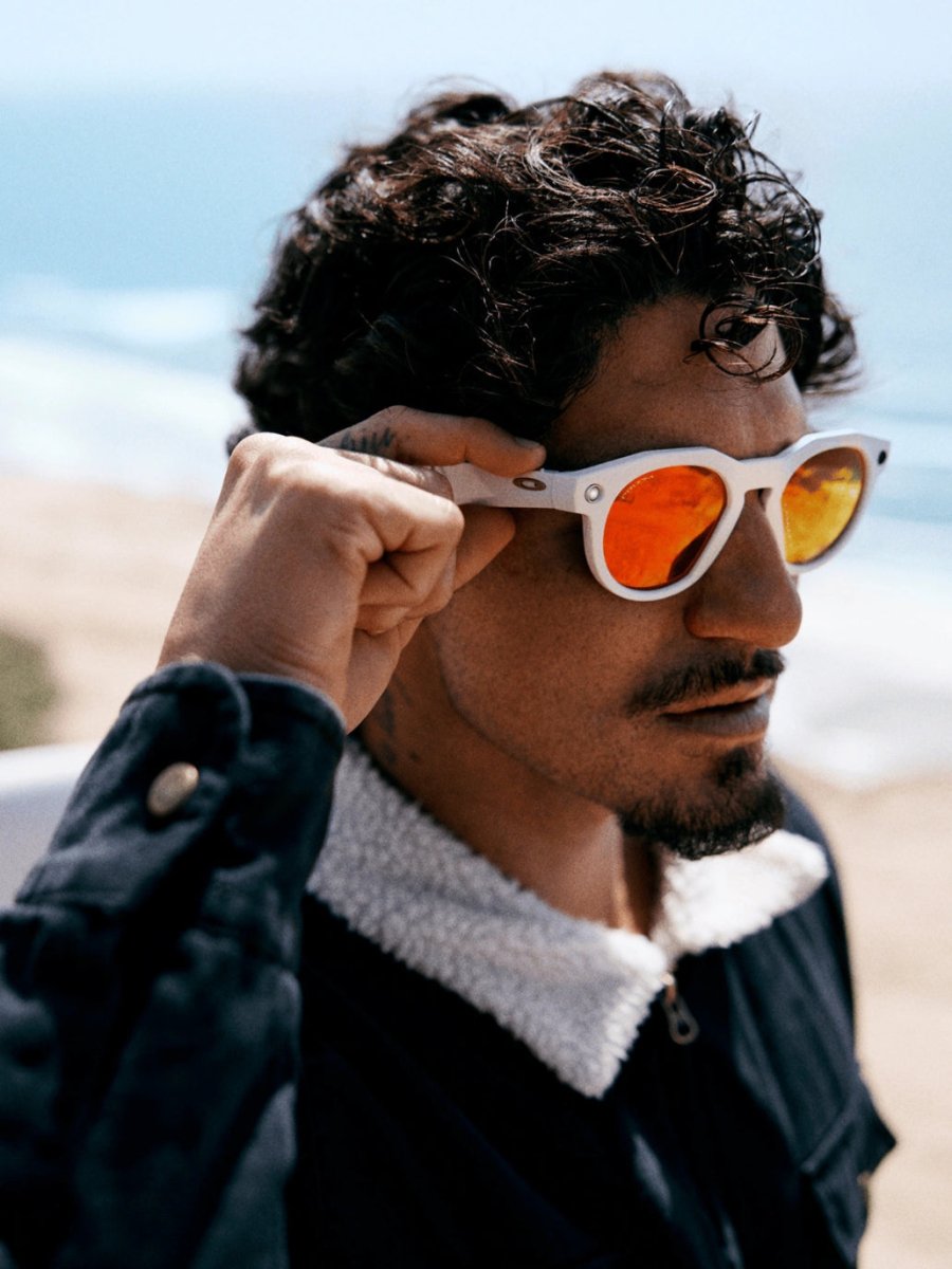 HSTN AI Solbrille - Warm Grey / Prizm Ruby - Gumpel & Co