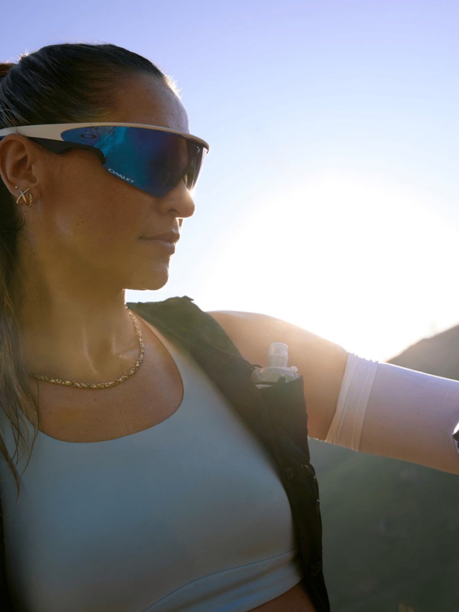 Vanguard AI Solbriller - White/ Prizm Sapphire - Gumpel & Co