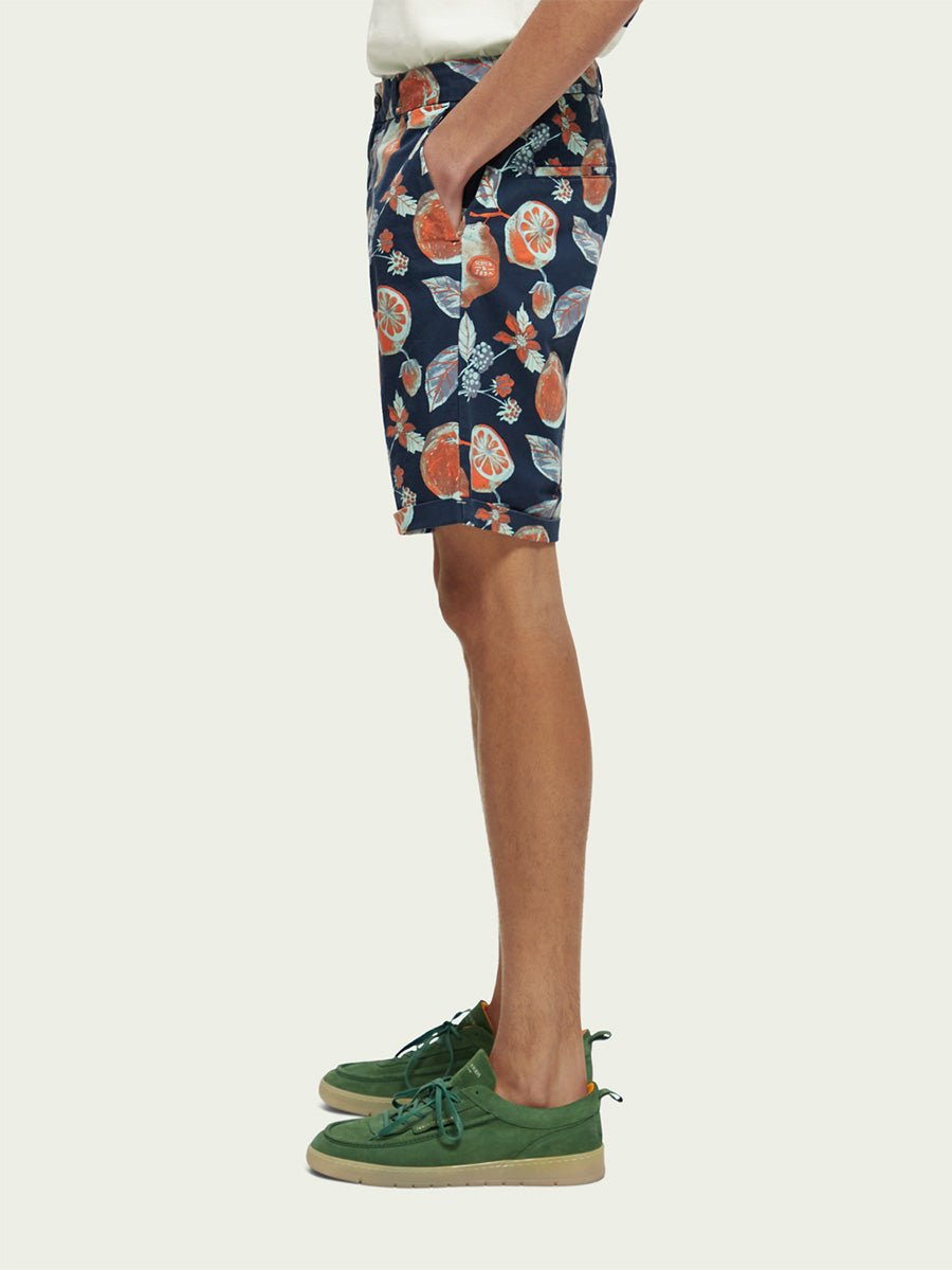 Men's Stuart Printed Chino Shorts - Herre - Navy Fruits Aop - Gumpel & Co