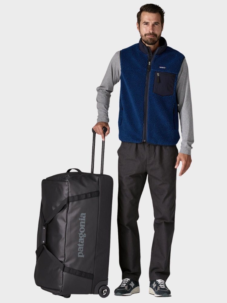 Black Hole Wheel Duffel 100L - Sort - Gumpel & Co