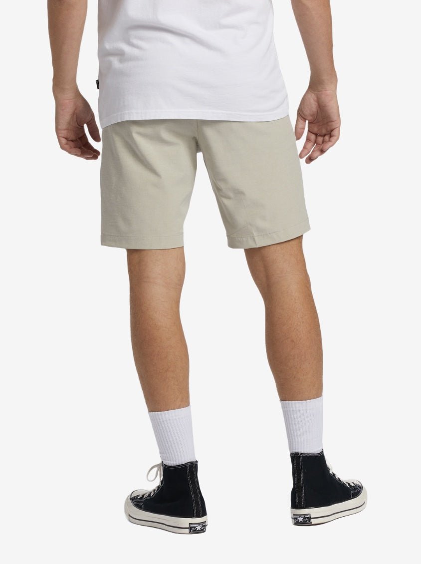 Crossfire Mid - Submersible Shorts for Men - Moon - Gumpel & Co