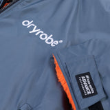 Advance Long Sleeve Surf Poncho - Voksne - Charc Grey/Orange - Gumpel & Co