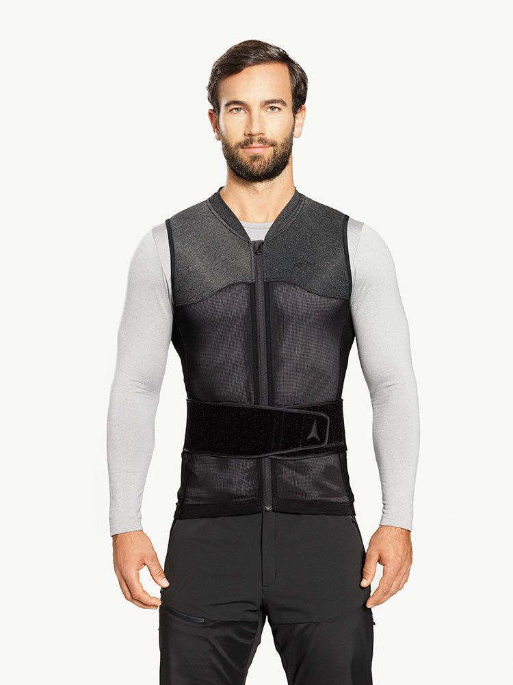 Men's Live Shield Vest Amid Rygskjold - Herre - Black - Gumpel & Co