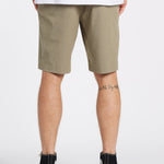 Men's Crossfire Mid - Submersible Shorts - Herre - Khaki - Gumpel & Co
