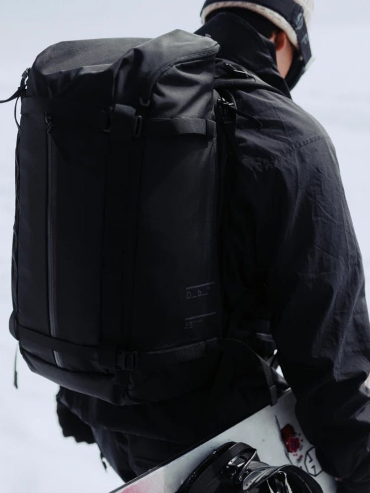 Backcountry Backpack 25L - Black Out - Gumpel & Co