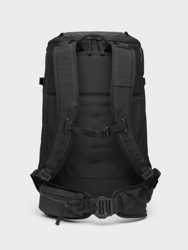 Backcountry Backpack 25L - Black Out - Gumpel & Co