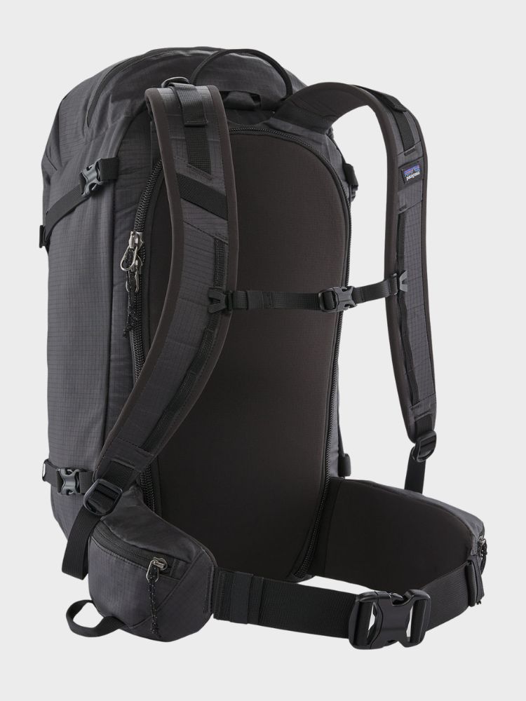 Powslayer Backpack 38L - Unisex - Black - Gumpel & Co