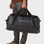 Black Hole Wheel Duffel 70L - Sort - Gumpel & Co