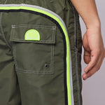 Men's Iconic Stretch Waist Mid - Length Badeshorts - Herre - Army Green - Gumpel & Co