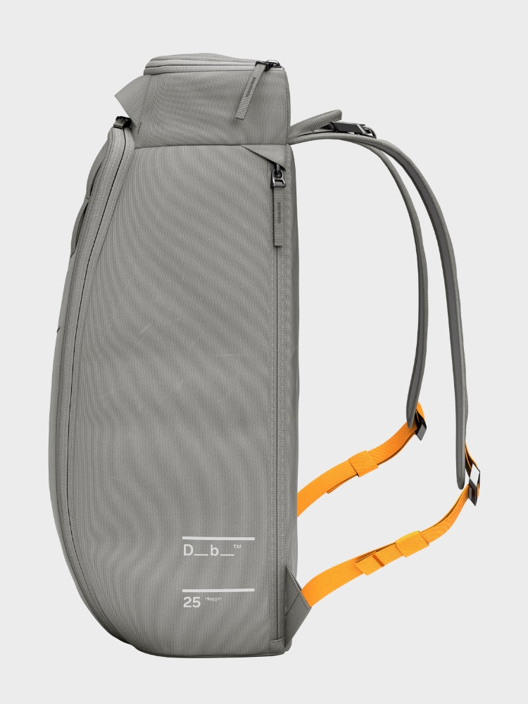 Hugger Backpack 30L - Sand Grey - Gumpel & Co