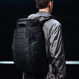 Hugger Backpack 30L - Black Out - Gumpel & Co