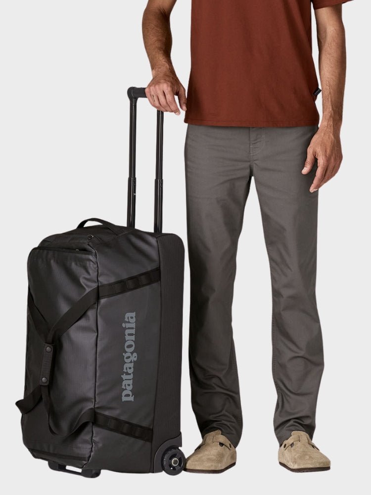 Black Hole Wheel Duffel 70L - Sort - Gumpel & Co