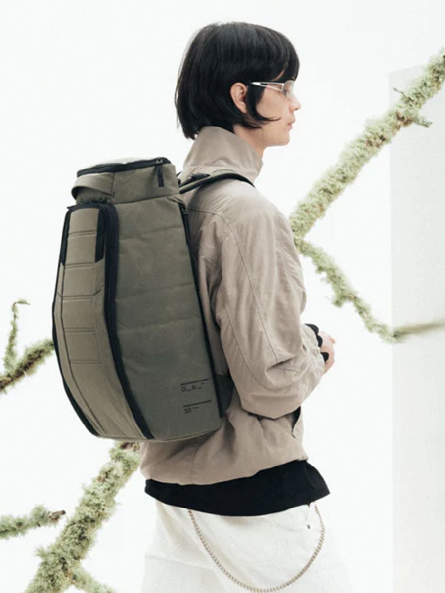 Hugger Backpack 30L - Forest Green - Gumpel & Co