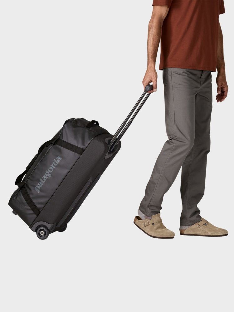 Black Hole Wheel Duffel 70L - Sort - Gumpel & Co