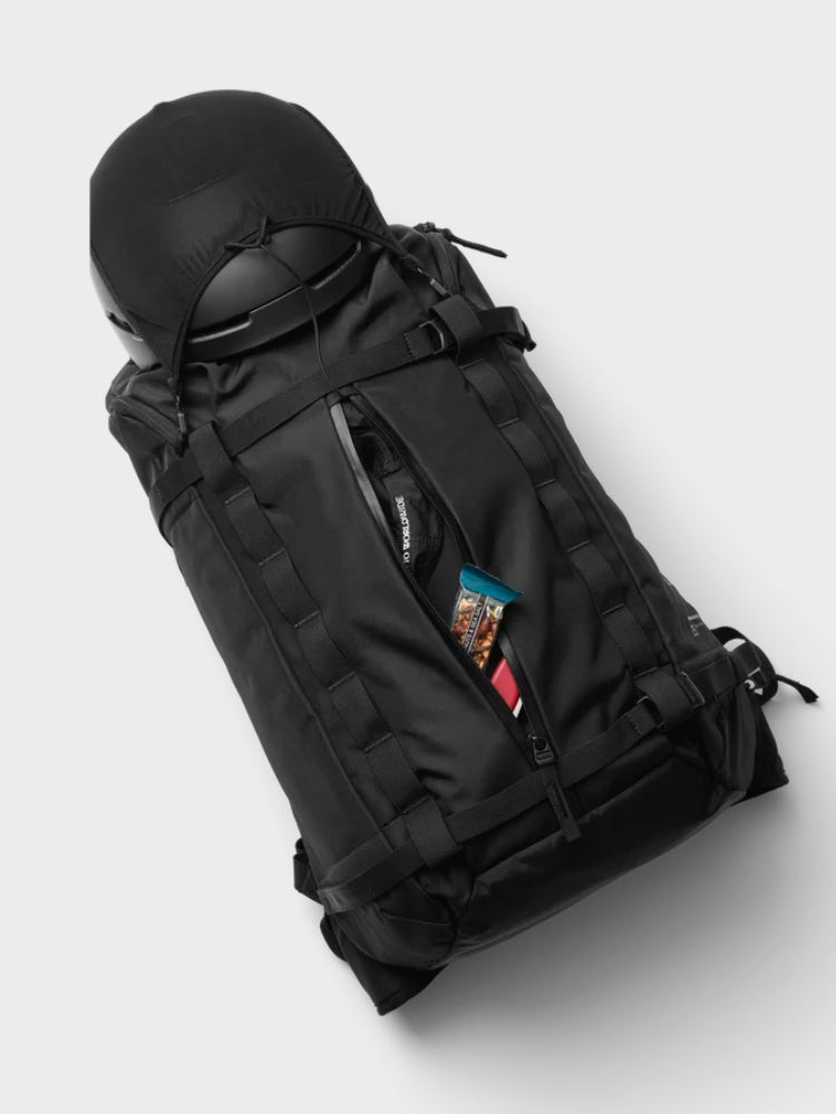 Backcountry Backpack 25L - Black Out - Gumpel & Co