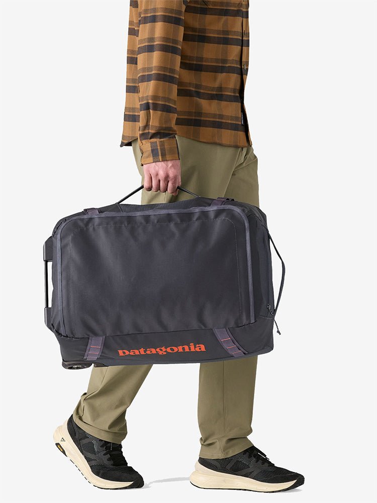 Black Hole Wheeled Duffel bag 40L - Matte Smolder Blue - Gumpel & Co