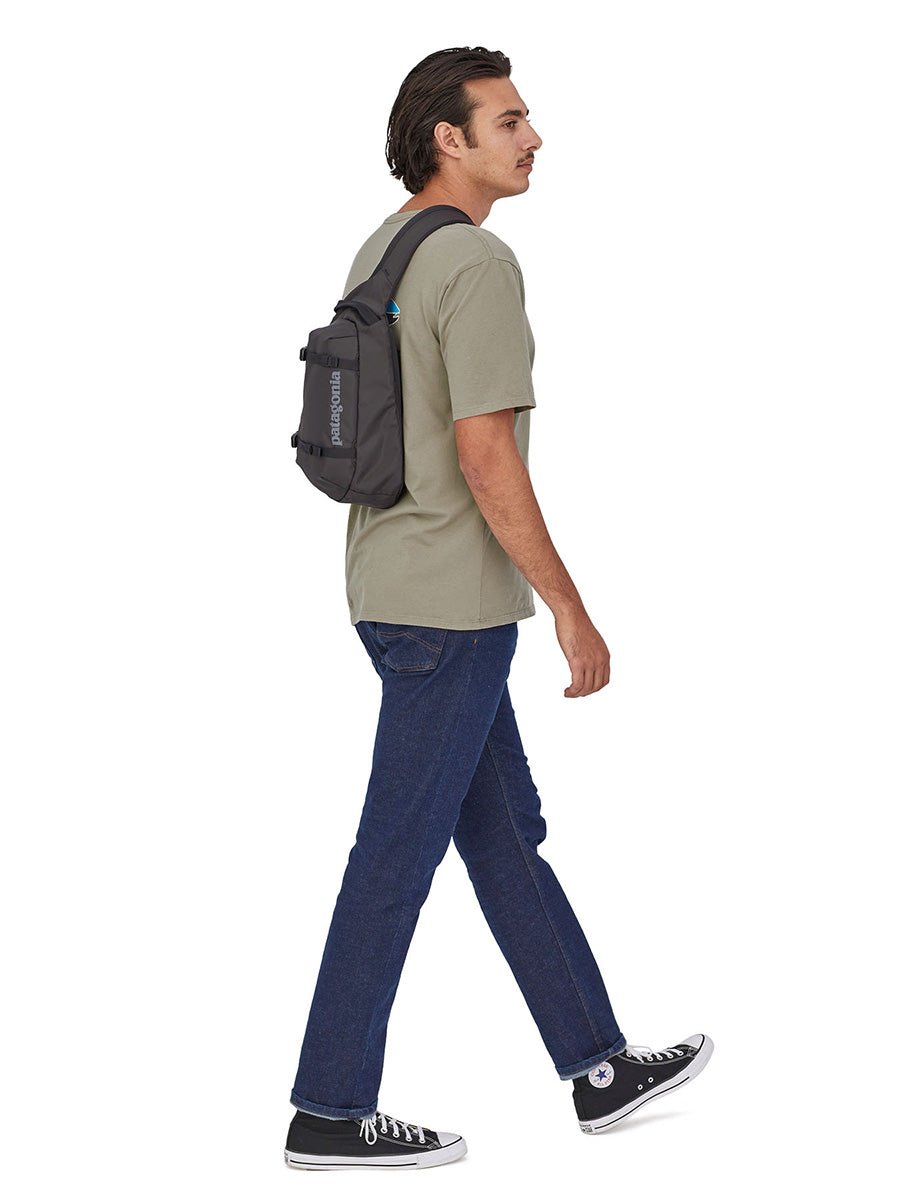 Atom Sling 8L Cross Bag - Sort - Gumpel & Co