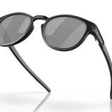 Latch solbriller | Unisex | Matte Black Frame/Prizm Black Lenses - Gumpel & Co