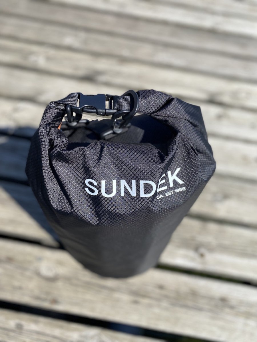 20L - Waterproof Tube Dry Bag | Black - Gumpel & Co