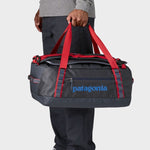 Black Hole Duffel 40L - Blå / rød - Gumpel & Co