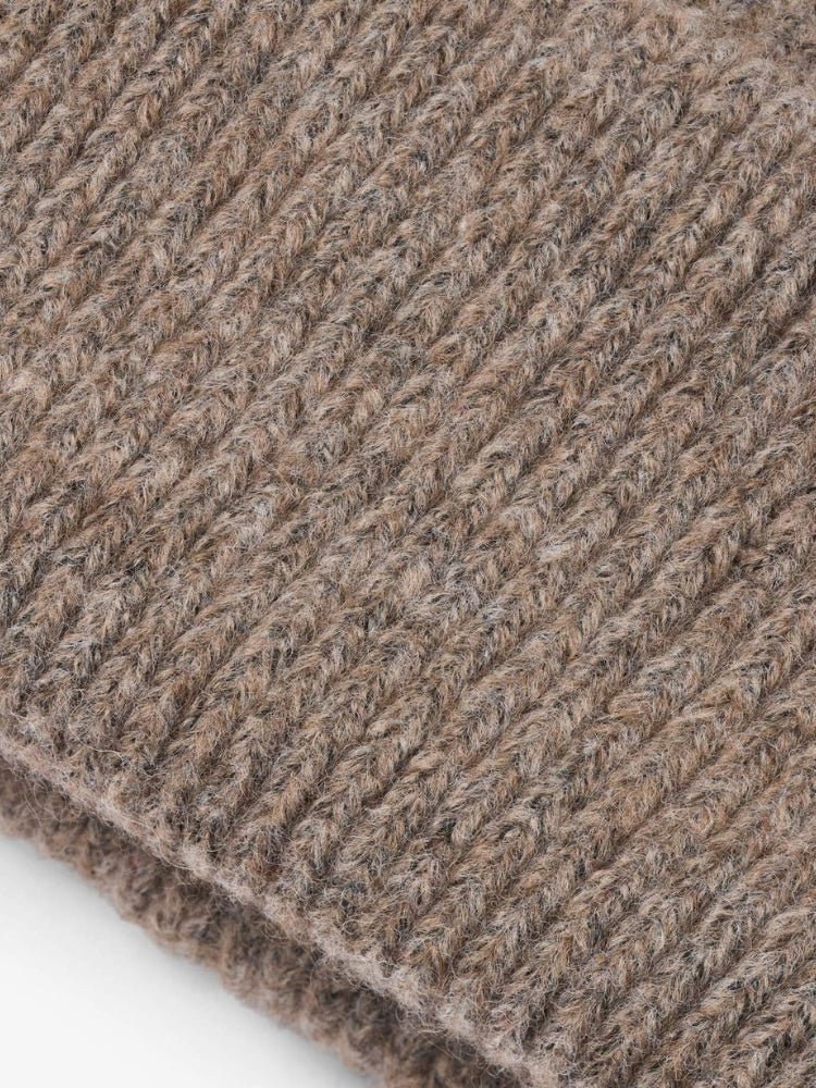 UNRAVEL Base Beanie - Unisex - Brown - Gumpel & Co