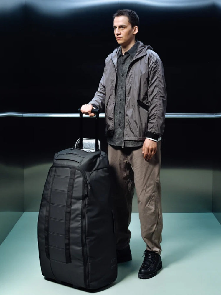 Db Journey Hugger Roller Bag 90L - Black Out