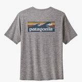 Capilene Cool Daily Graphic UV Tshirt - Herre - Boardlogo Grey - Gumpel & Co