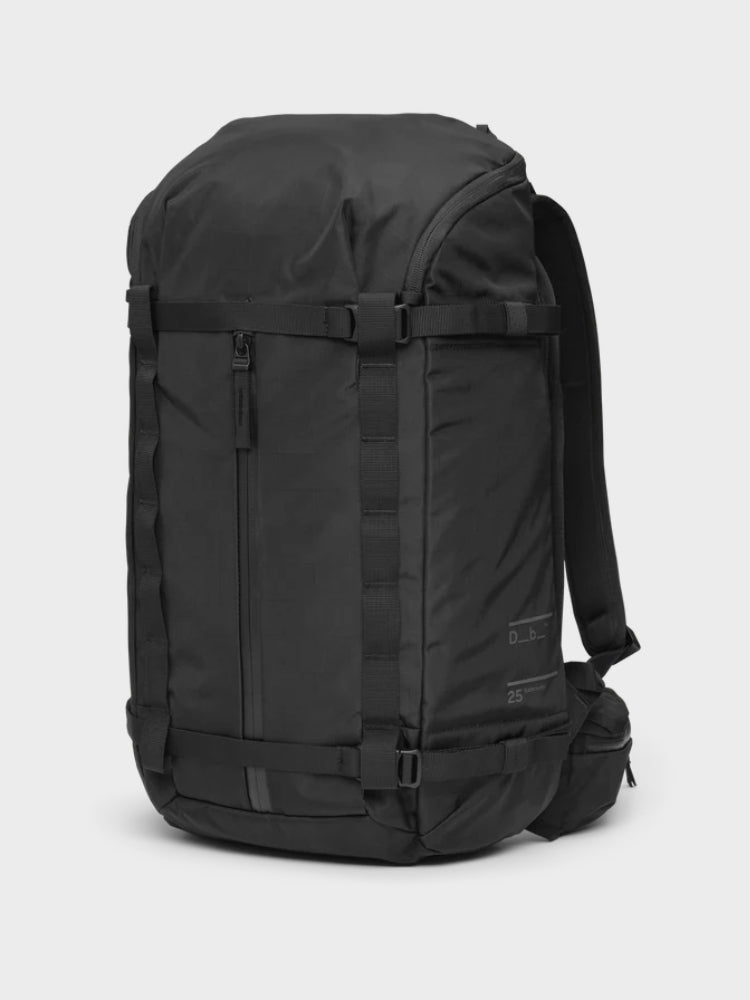 Backcountry Backpack 25L - Black Out - Gumpel & Co