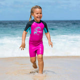 Toddler Reactor II 2mm Back Zip S/S shorty våddragt | Børn | Slate/Berry/Seaglove - Gumpel & Co
