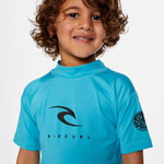 Kids Corps Short Sleeve Rash UPF 50+ UV T-shirt - Børn (1 - 8 år) - Blue - Gumpel & Co