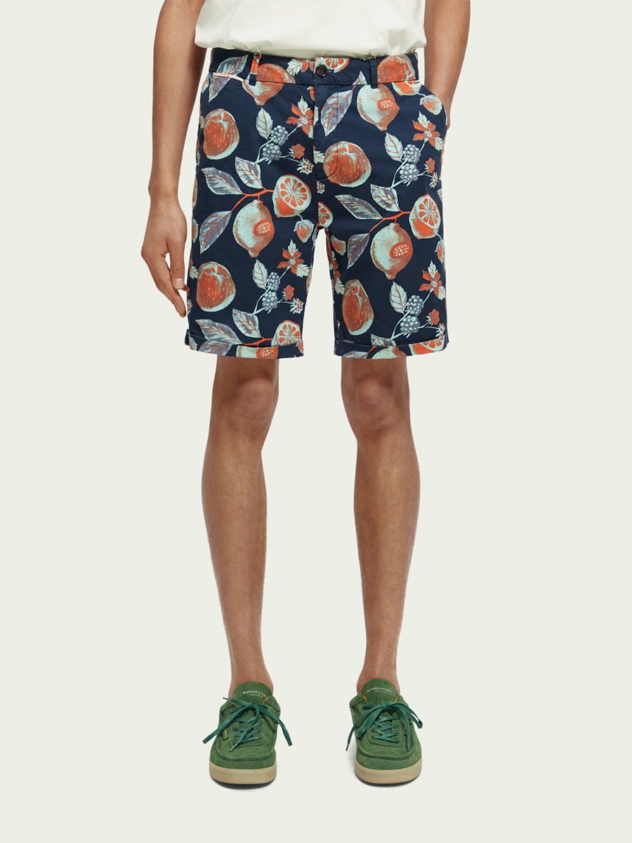 Men's Stuart Printed Chino Shorts - Herre - Navy Fruits Aop - Gumpel & Co