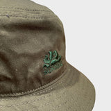 Bucket Hat med broderet logo - Unisex - Dark Green - Gumpel & Co