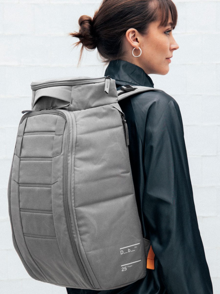 Hugger Backpack 30L - Sand Grey - Gumpel & Co